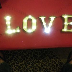 ‼️SOLD ON DIFF SITE‼️ Light up sign